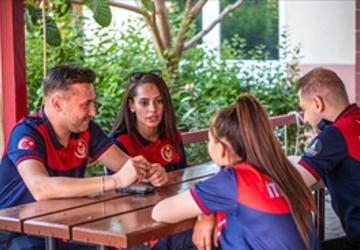 İzmir İtfaiyesi'nin ilk kadın şoförü