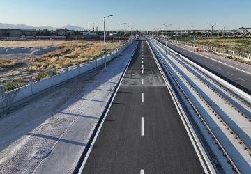 Konya Büyükşehir, Şehir Hastanesi-Yeni Sanayi Tramvay Hattı Güzergâhındaki Bölgelerin Yol Altyapısını Güçlendiriyor