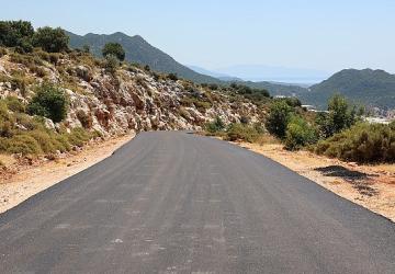 Büyükşehir'in sıcak asfalt çalışması sürüyor