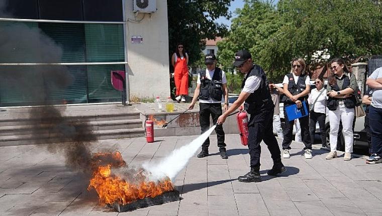 Keçiören Belediyesi Personeline "Afet Farkındalık ve Yangınla Mücadele Eğitimi"