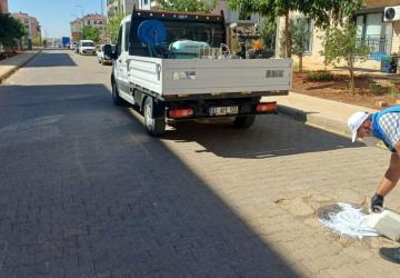 Adıyaman Belediyesi’nden TOKİ Konutlarında koruyucu larva mücadelesi
