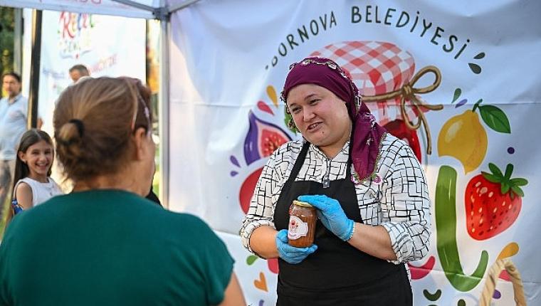 Bornova'da doğal lezzetler halkla buluşuyor