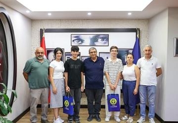 Başkan Vekili Benzer LGS şampiyonlarını ağırladı