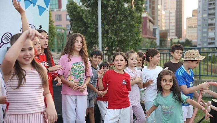 Doğanbey Mahallesi'nde Yaz Akşamı Şenliğe Dönüştü