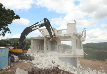 Kartepe'de Ruhsatsız Yapılara Geçit Yok