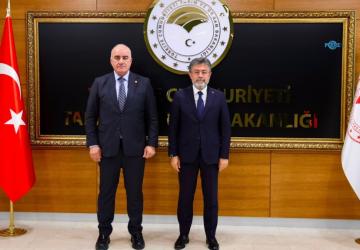 Özhan'dan Besni Ovası müjdesi: 223 bin 310 dekar araziye yönelik yatırımlar 2027'de başlayacak