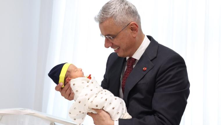 Fidan Karakuş: Çabalarımız sonuç verdi, hastanelere 24 saat hizmet verecek kreşler geliyor
