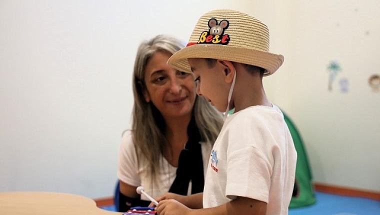 Minik Hazar Ali, ilk kez “anne" dedi