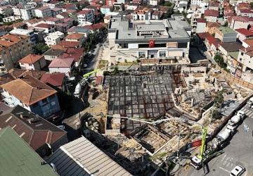 Dilovası Kent Meydanı hız kazandı