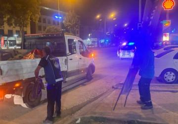 Adıyaman'da kaldırım işgallerine denetim: Mevzuata aykırı tabela ve reklam panoları kaldırılıyor - Videolu Haber