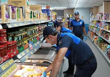 Güzelbahçe'de Market ve Gıda İşletmelerine Sıkı Denetim