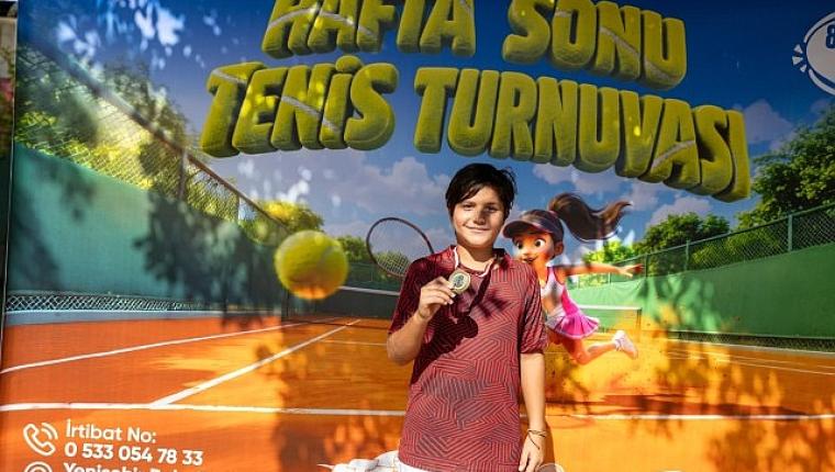 Minik raketler Yenişehir'de buluştu