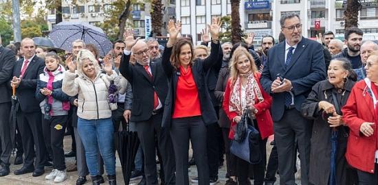 Cumhuriyet'in 103. yılı Karşıyaka'da gururla kutlanıyor