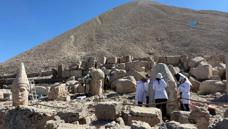 Nemrut Dağı'ndaki anıtsal heykellere nanoteknolojik koruma: İlk etap beş yıl sürecek