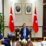 Başkan Tugay'dan İzmir için Ankara'da üst düzey temaslar