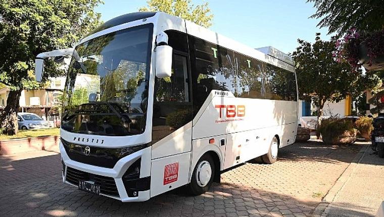 Sporcular artık müsabakalara yeni otobüsle gidecek