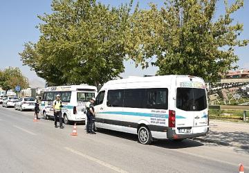 Konya Büyükşehir Zabıtası Toplu Taşıma Denetimlerini Sürdürüyor