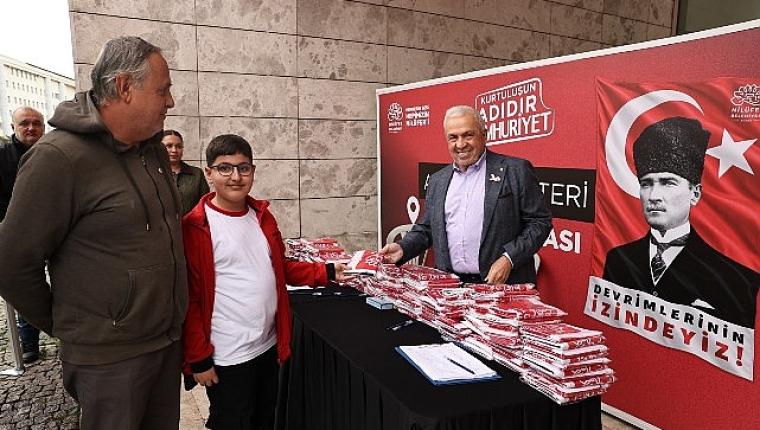 Atatürk posterleri Nilüfer'in her yerinde