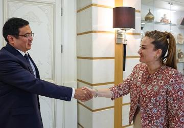Kırgız Cumhuriyeti Antalya Başkonsolosu Başkan Vekili Özdemir'i ziyaret etti