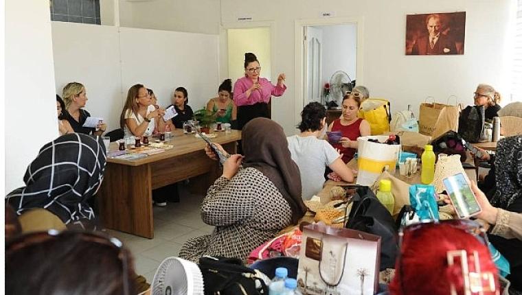 Karşıyaka'nın kadın danışma merkezleri dayanışmaya güç katıyor