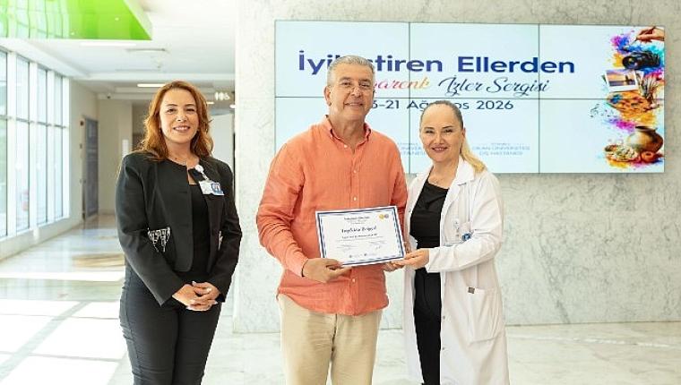 “İyileştiren Ellerden Rengârenk İzler" Sergisi Sanatseverlerle Buluştu