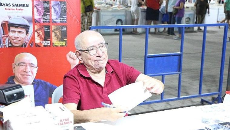 Edremit Kitap Fuarı'nda beşinci gün; Demokrasi, tarih, edebiyat ve tiyatro aynı sahneye taşındı