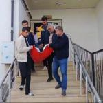 Ali İhsan Uluçay’ın kızına uzanan vefa eli: Ankara’ya sevk edildi - Videolu Haber