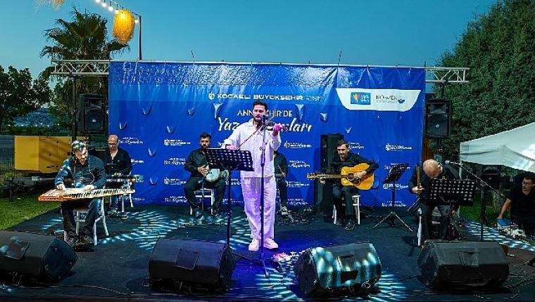 Anne Şehir yaz akşamlarında “Arabesk" rüzgârı esti