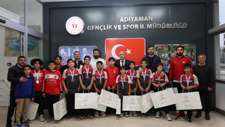 Depremin ardından gelen başarı