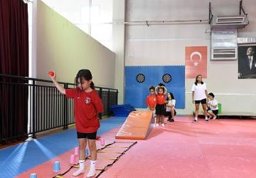 Çiğli'de Yaz Sporla Dolu Geçti: 1.747 Kişi Yaz Okullarından Faydalandı