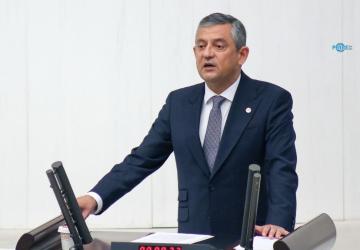 Özel’den ‘Çerçeve Yasa’ya destek: ‘Metne kefil değiliz ama barışın önünde duran taraf olmayacağız’