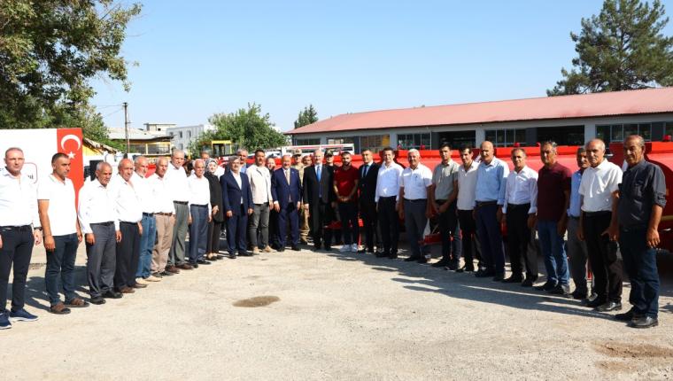 Adıyaman’da 20 su tankeri köylere dağıtıldı