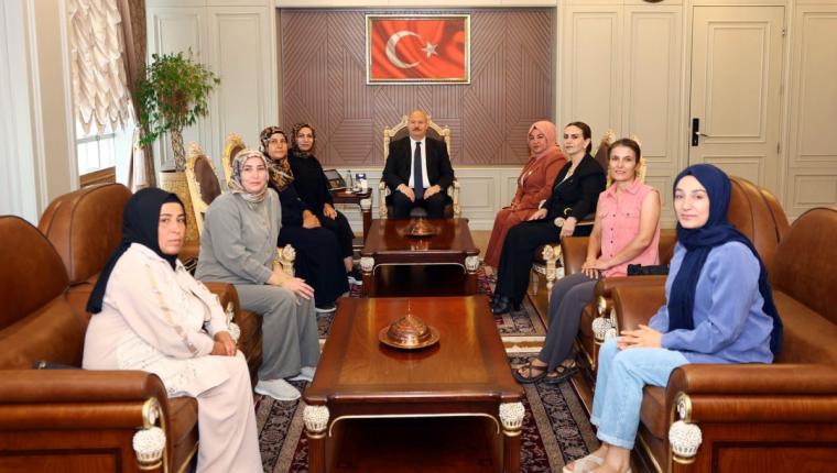 Vali Küçük: Kadınlarımızın üretime katkısı şehrimizin kalkınmasına güç veriyor