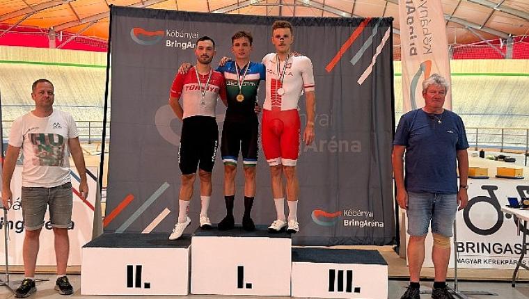 Pist Bisikleti Milli Takımımız IV. Budapest GP'yi 1 altın, 3 gümüş olmak üzere 4 madalyayla tamamladı