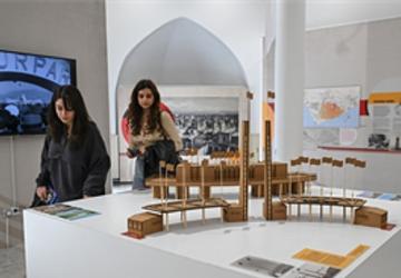 İZKİTAP ziyaretçileri Kültürpark'taki sergileri keşfetti