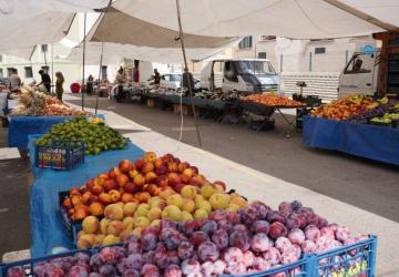 Başkan Hallaç halkın talebini yerine getirdi: Salkımbağı TOKİ’de semt pazarı kurulmaya başladı