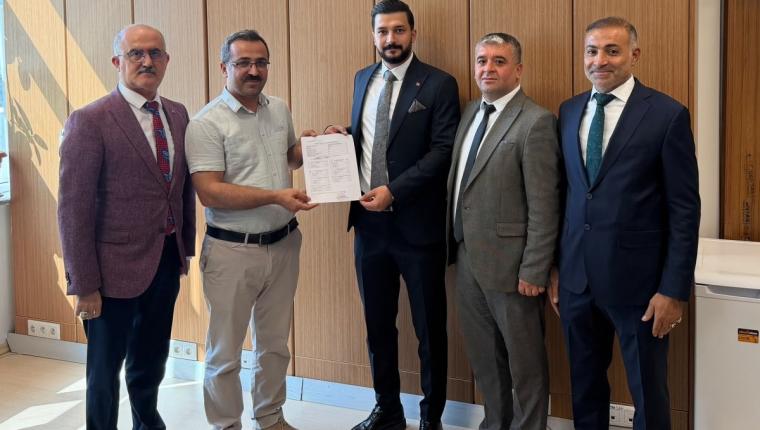Mazbatasını alan Mustafa Uğur Köse yeni döneme başladı