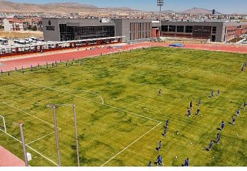 Sporcu Seçme ve Yetiştirme Merkezi misafirlerini ağırlamaya devam ediyor
