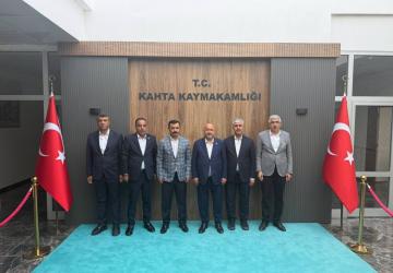 AK Parti Heyetinden Kahta Kaymakamı Soysal’a ziyaret