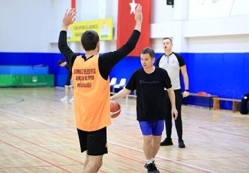 Osmangazi'de Sporcular Cumhuriyet İçin Ter Döktü