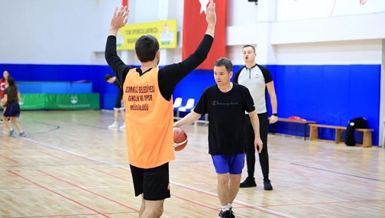 Osmangazi'de Sporcular Cumhuriyet İçin Ter Döktü