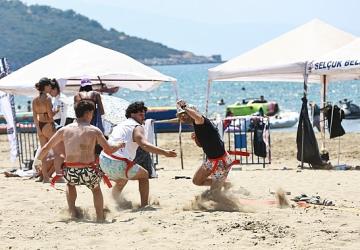 Efes Selçuk, Beach Flag Futbol Turnuvası'na Ev Sahipliği Yaptı