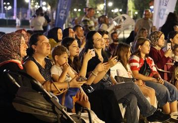Fuar Park'ta kulakların pası silindi