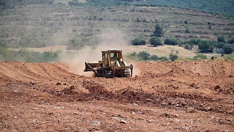 Başiskele Kavşağı'nda gece çalışması