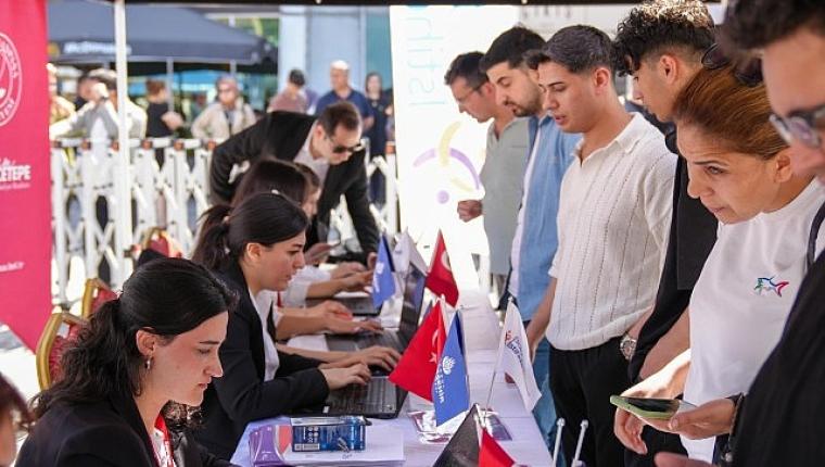 İBB Bölgesel İstihdam Ofisleri'nden iş arayana ve işverene ücretsiz hizmet
