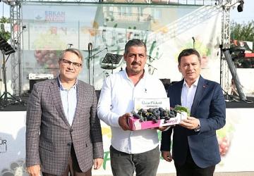 Osmangazi'de Üzüm Bereketi Festivalle Taçlandı