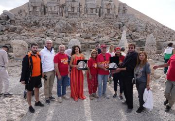 Nemrut’un zirvesinden çocuk felcine son mesajı