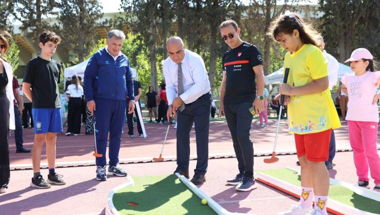 İzmir’de “Sağlıklı Çocuk, Sağlıklı Gelecek” İçin Spor Şenliği