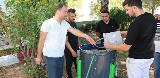 Büyükşehir'den Kemerli üreticilere ceviz soyma makinesi desteği