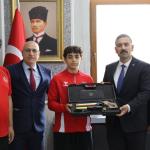 Avrupa şampiyonu Mehmet Ali Kaya’ya anlamlı tebrik
